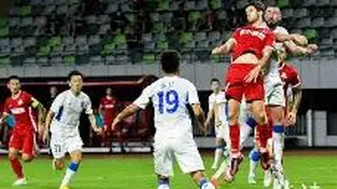 百亿导演遭女星调侃，天赋运气的牌局竟败得如此惨烈！